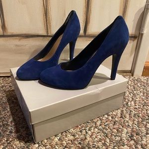 Jessica Simpson heels